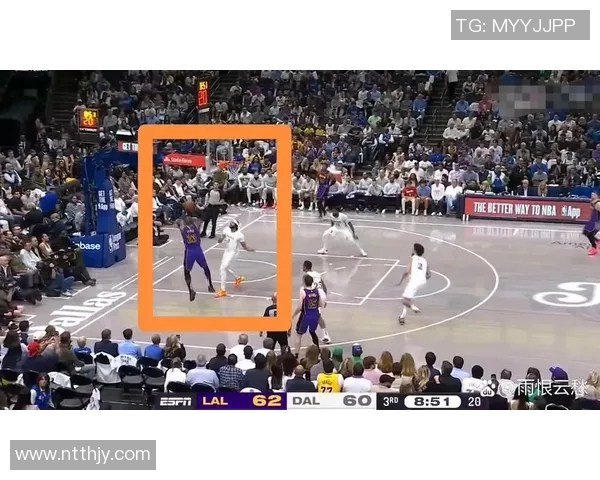 独行侠官方：安东尼-戴维斯遭遇左小腿轻微拉伤 将至少缺席2场