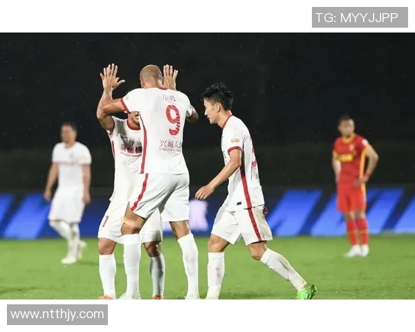 西海岸vs成都首发：5外援对阵4外援，周定洋、德尔加多领衔出战