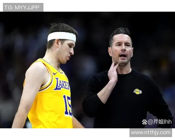 哦🧐？保罗晒出三分训练视频并@湖人主帅雷迪克 20次出手全中！